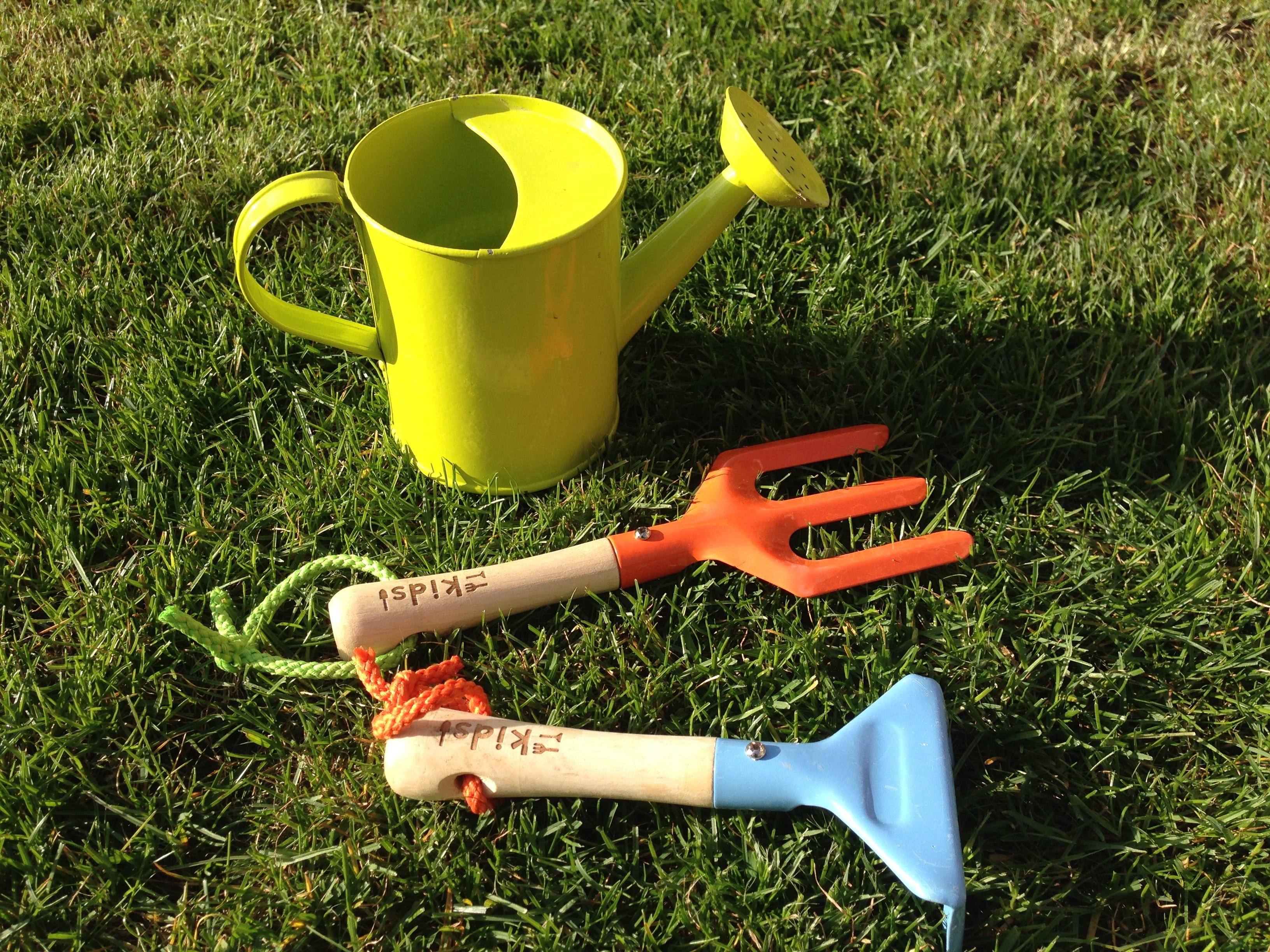 children garden tools